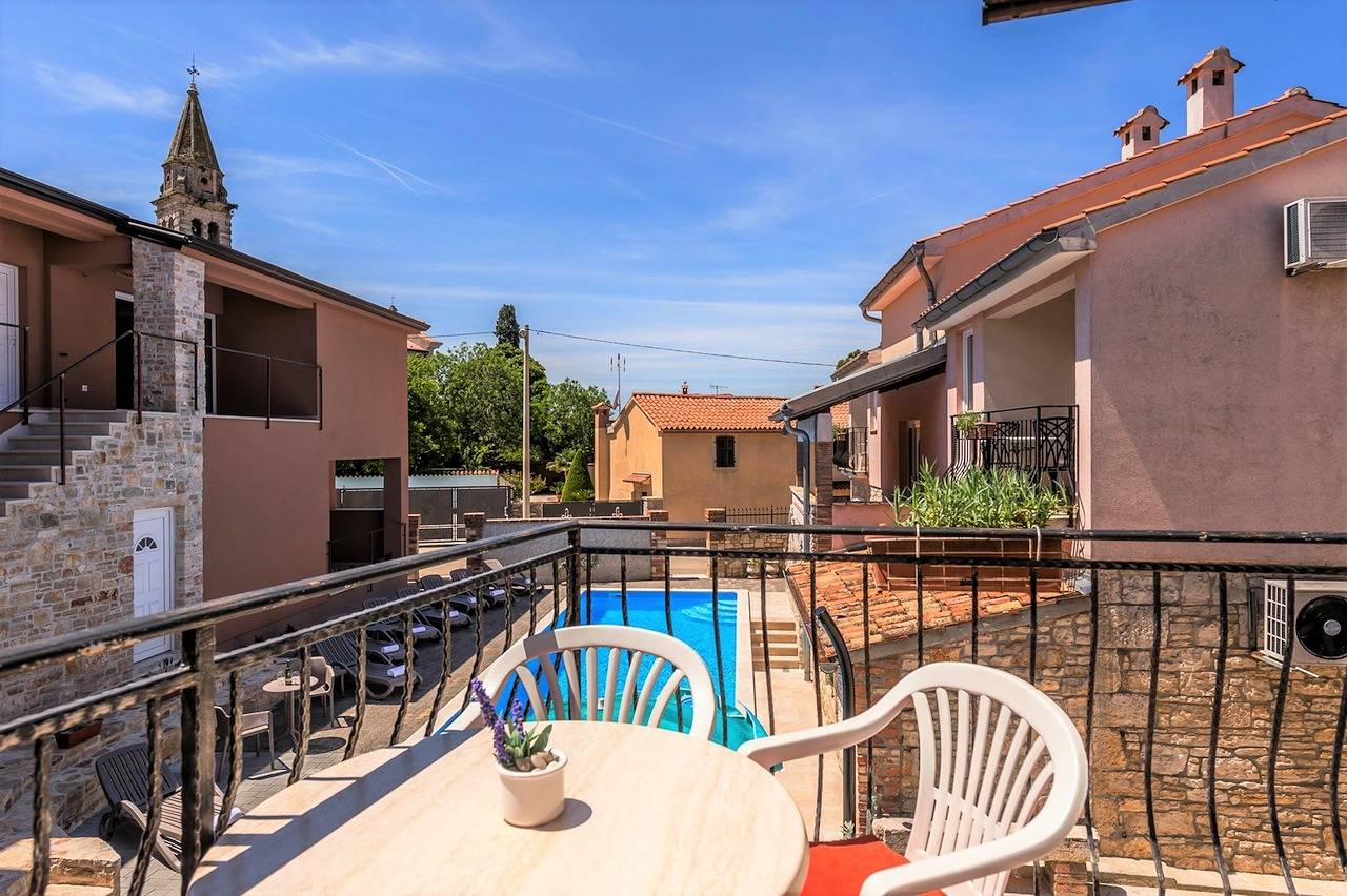 Appartement entier, Apartment Fiorela Ii in Villa Valtrazza with Shared Pool in Tar (Croatia), Tar-Vabriga
