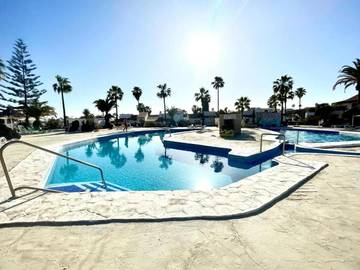 Bungalow para 2 personas, con piscina y jardín en San Miguel de Abona