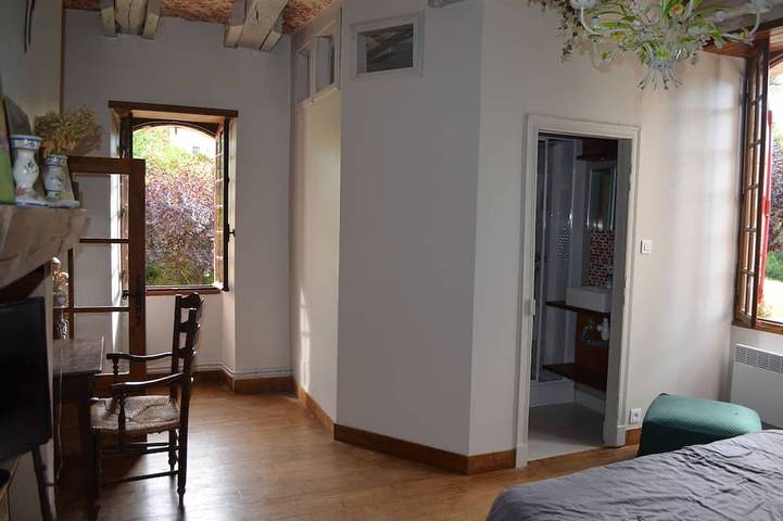 Location de vacances pour 10 personnes, avec jacuzzi et jardin à Urval - 3