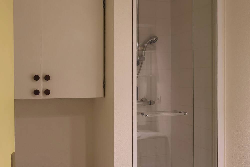 Entire apartment, Vue citadelle - Creative cocoon in the city center in Besançon, Doubs