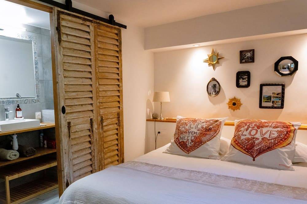 Ganze Wohnung, Apartment-Royal-Nasszelle-Veranda-Meublé Tourisme 3* in Le Bar-sur-Loup, Mittelmeerküste (Frankreich)