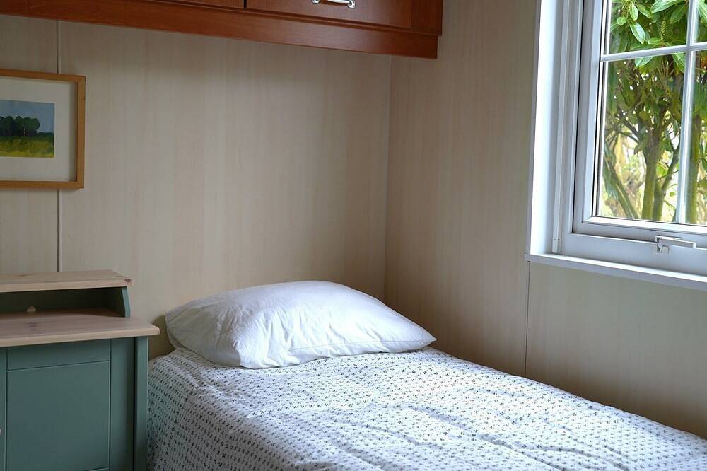 De Goede Ree 13 comfortabel chalet nabij de Noordzee in Goedereede, Goeree-Overflakkee