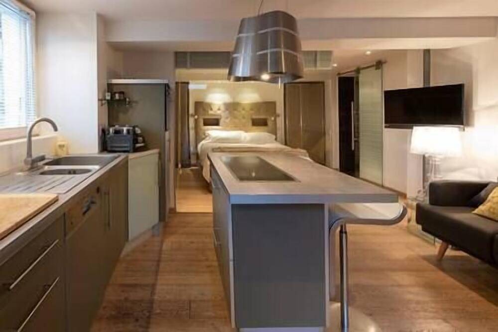 Appartement entier, Beau Studio 2p, Talloires centre, 200M du lac d'Annecy in Talloires-Montmin, Région d'Annecy