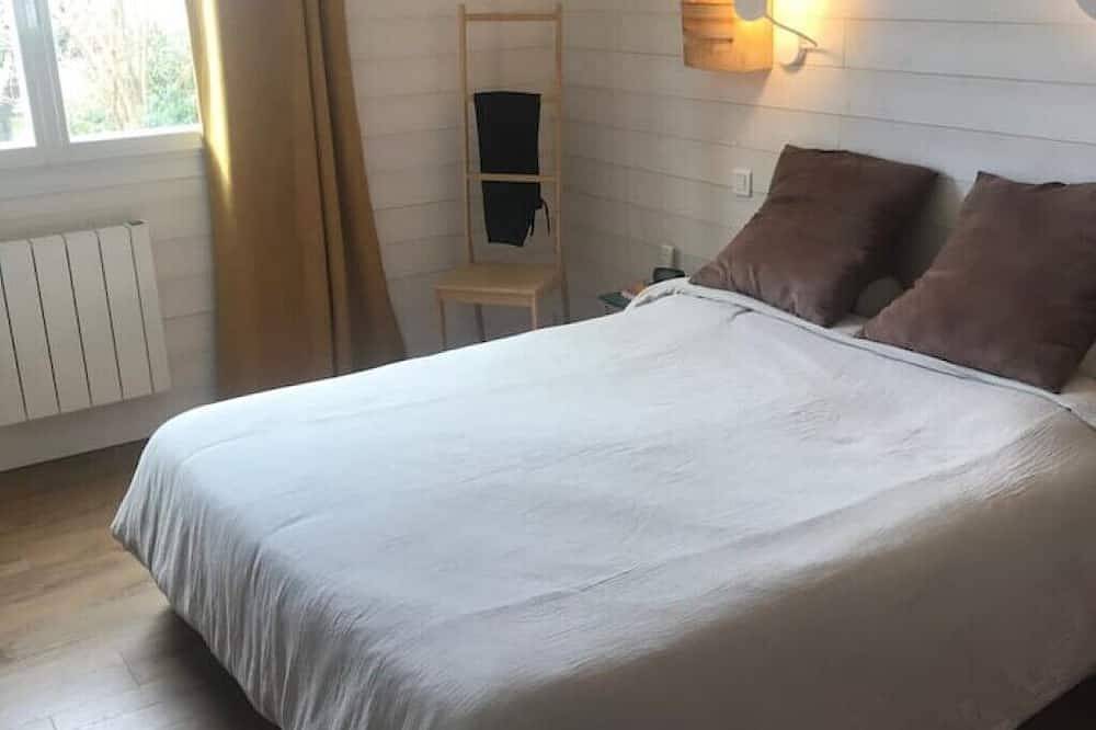 Entire apartment, Haus im Haus mit Garten, zu Fuss zum Strand in La Garde, Toulon region