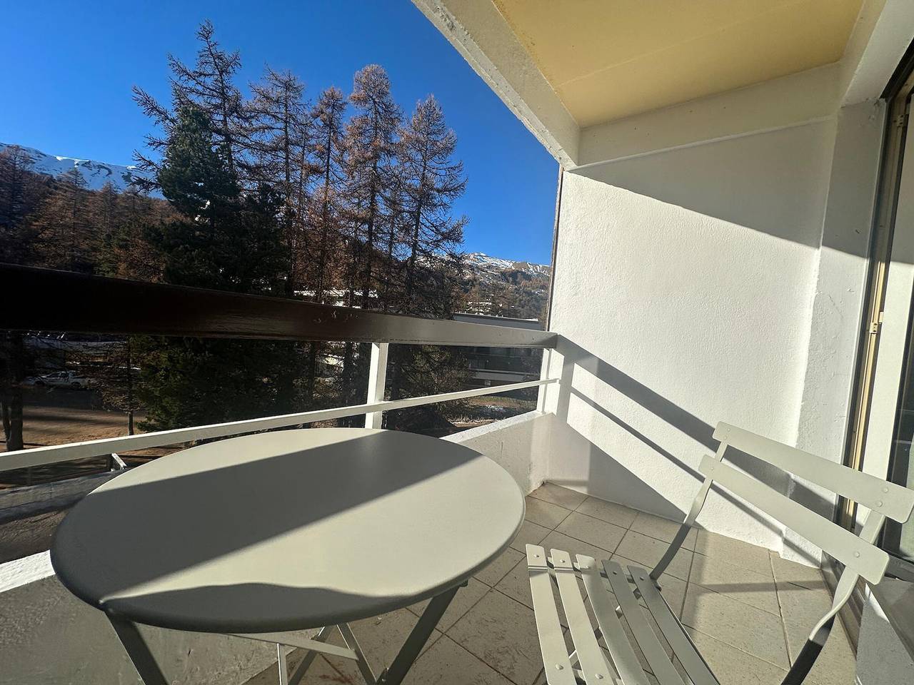 Entire apartment, T2 Apartment at the foot of the slopes with balcony - Mountain view - Equipped in Vars, Briançon region