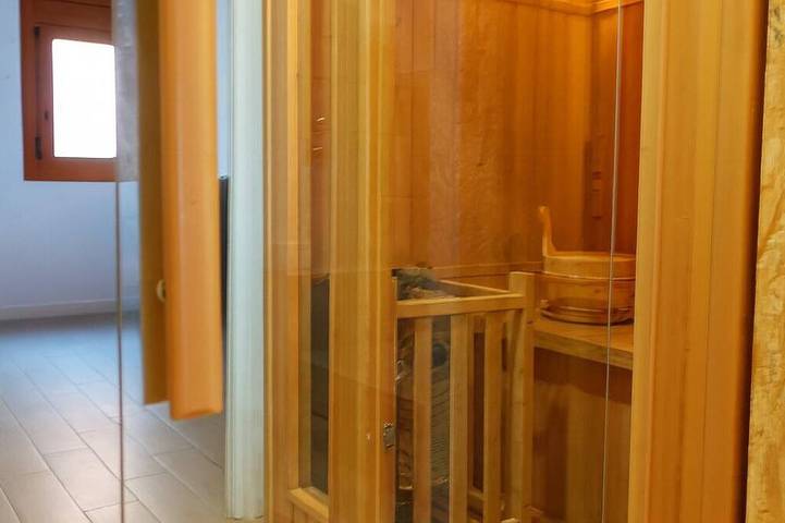 Ferienwohnung für 6 Personen, mit Whirlpool und Balkon - 1