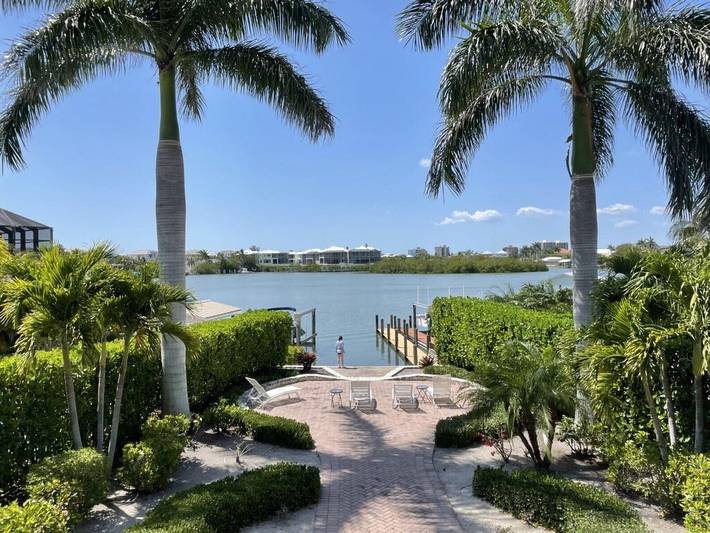 Vacation house for 11 people, with hot tub and balcony in Bonita Springs