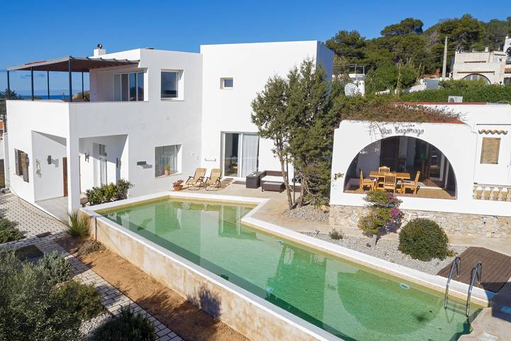 Ferienhaus für 8 Personen, mit Balkon und Terrasse sowie Garten und Sauna