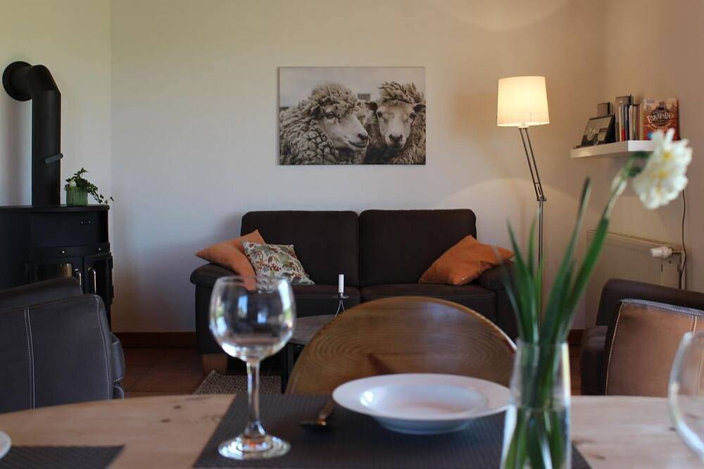 Ferienhaus Sattler - Appartement 2 in Friedrichstadt, Eider-Treene-Sorge