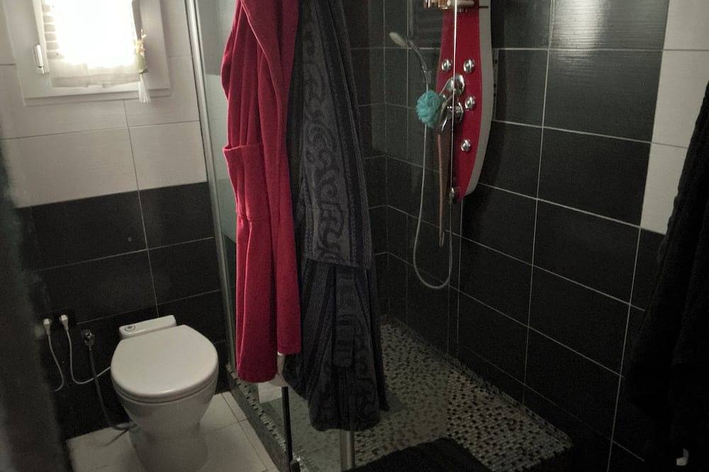 Per aspera ad astre in Plan-d'Aups-Sainte-Baume, Región Brignoles