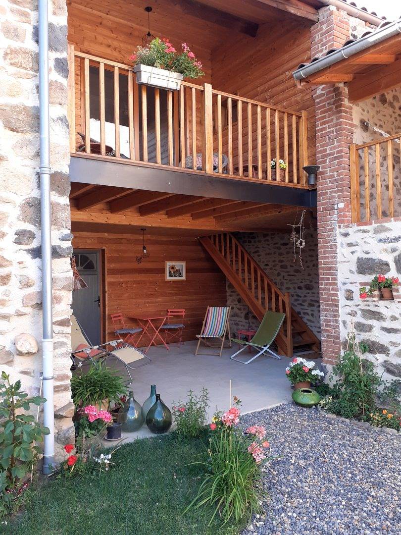 Chambre d'hôtes La maison des trois petits cochons - Chambre in Fontannes, Parc Naturel Régional Livradois-Forez