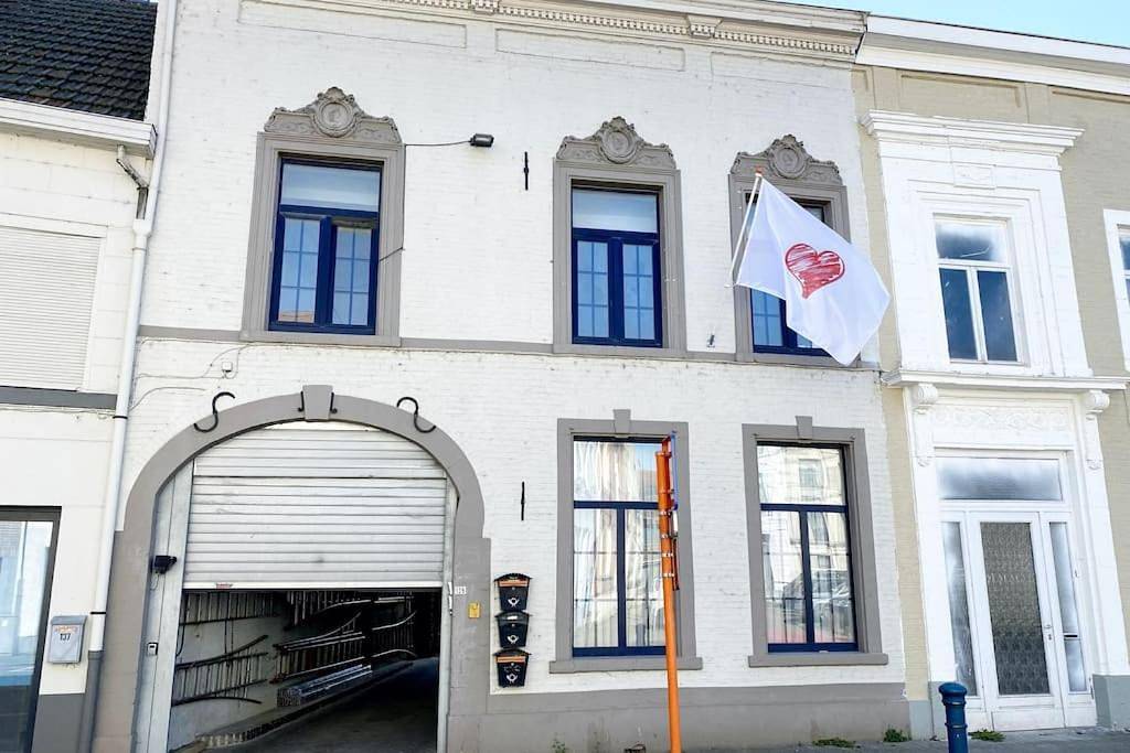 Geheel appartement, One-Bedroom Apartment in Tienen, Vlaams-Brabant