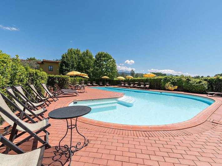 Hotel für 2 Personen, mit Terrasse und Pool, kinderfreundlich in Sarzana