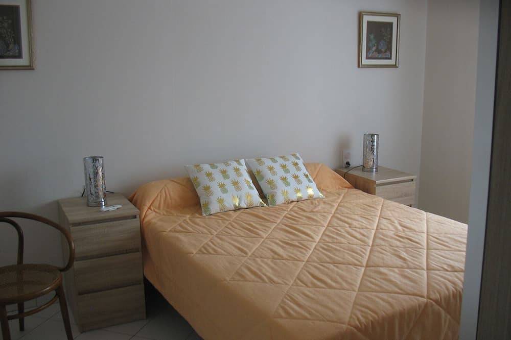 Maison  4*  Wifi Gratuite  piscine 28°; Tennis; Parc arboré 15 000 m²; Parking in Clohars-Carnoët, Côte de Cornouaille