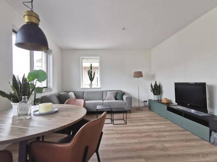 Vakantieappartement voor 2 personen, with Terras and Tuin as well as Uitzicht in Arnhem