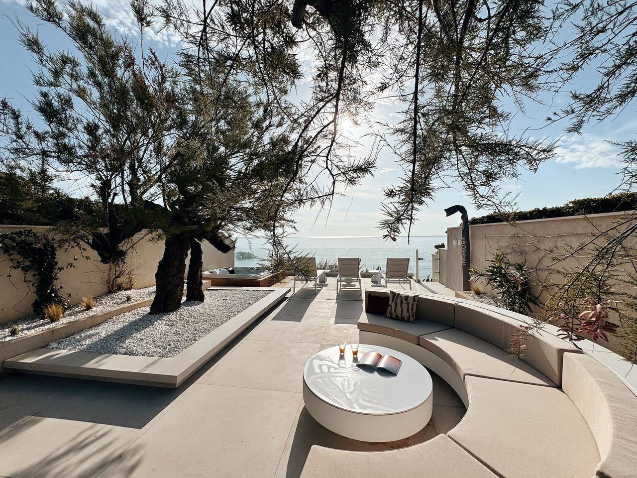 Villa la corniche pieds dans l eau in Les Issambres, Roquebrune-sur-Argens