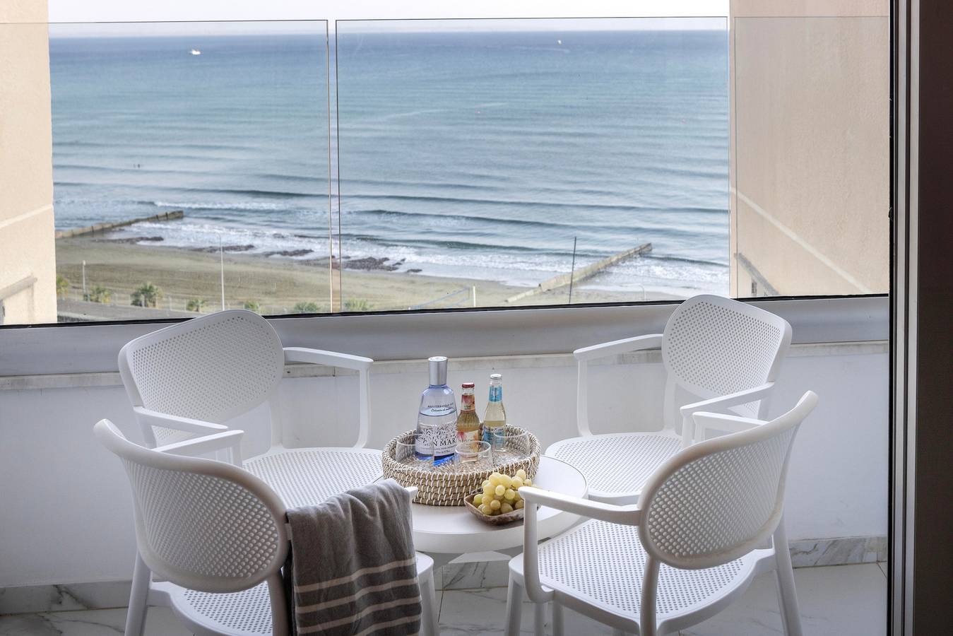 Entire apartment, Mackenzie Leo Seafront Suite in Mackenzie Beach, Larnaca District