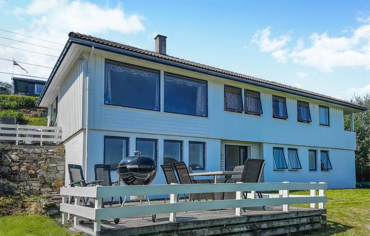 Ferienwohnung für 8 Personen, mit Garten und Terrasse in Sveio