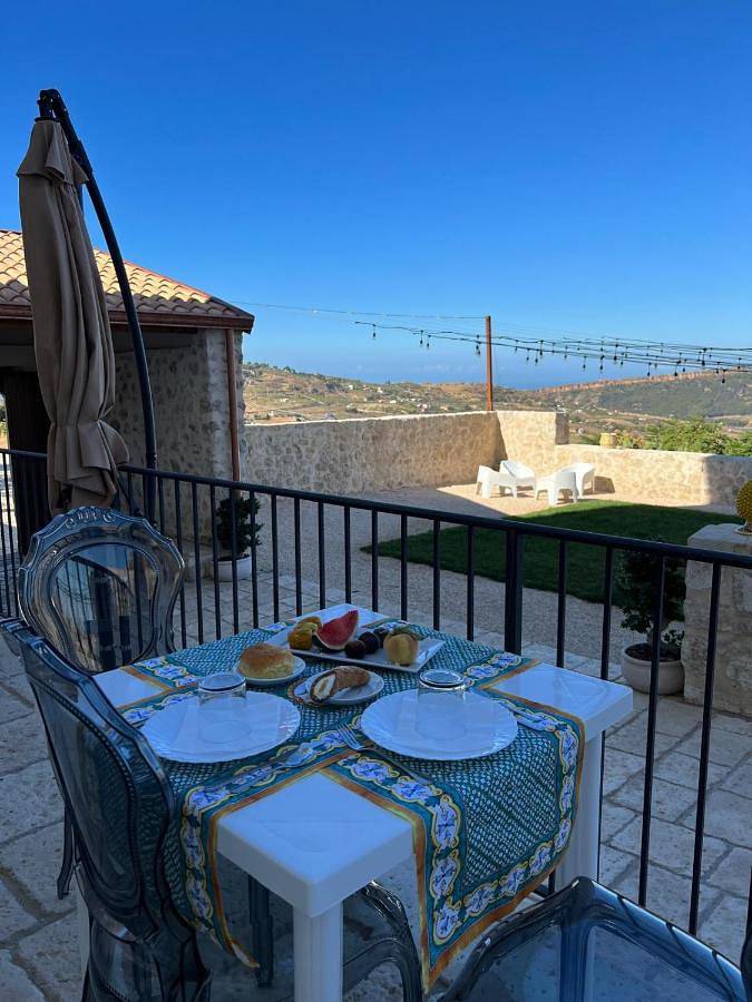 Masseria Torre Saracena in Favara, Provincia di Agrigento