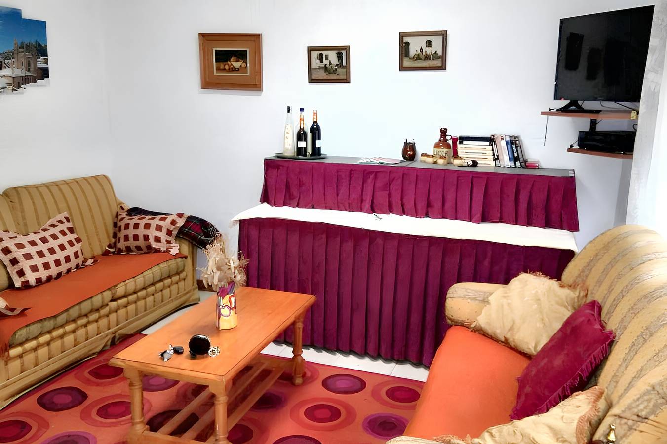 Welcoming House in Burgos with Terrace and City View in El Crucero, Burgos