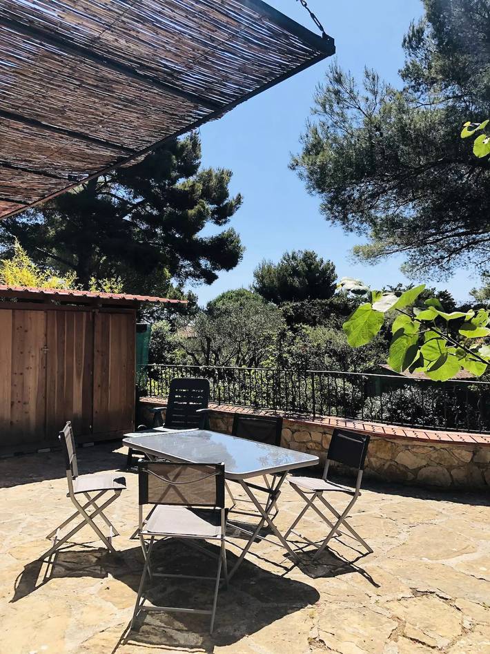 Ganze Wohnung, Ferienwohnung mit Terrasse 3 Zimmer 5 Personen - Auswahl in Sanary-sur-Mer, Mittelmeerküste (Frankreich)