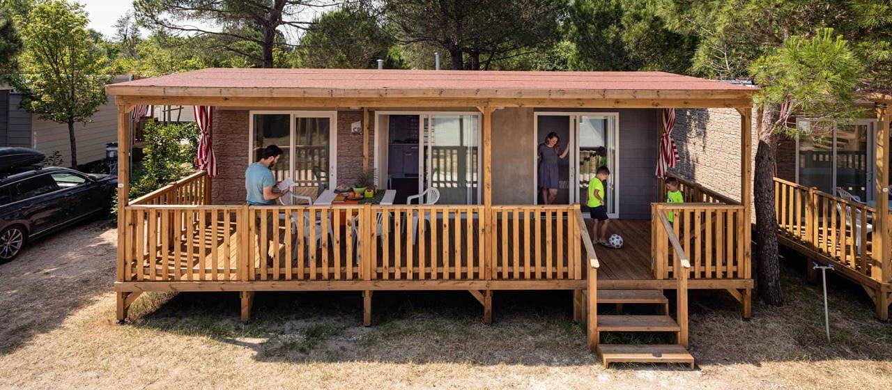Feriendorf Sabbiadoro Mobilehome Sunshine für 6 Personen in Lignano Sabbiadoro, Udine Province