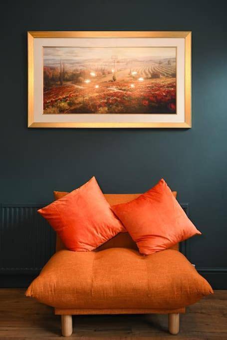 Three-Bedroom House in Chesterfield, Derbyshire