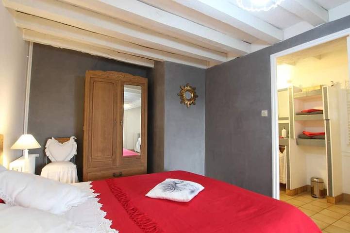 Gîte pour 4 personnes, avec jardin, animaux acceptés à Saint-Laurent-de-Terregatte - 3