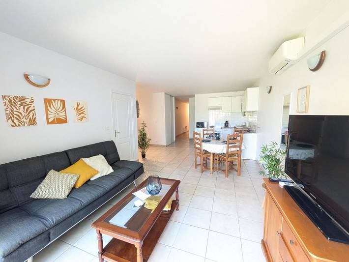 Gîte pour 4 personnes, avec jardin à Trets - 2