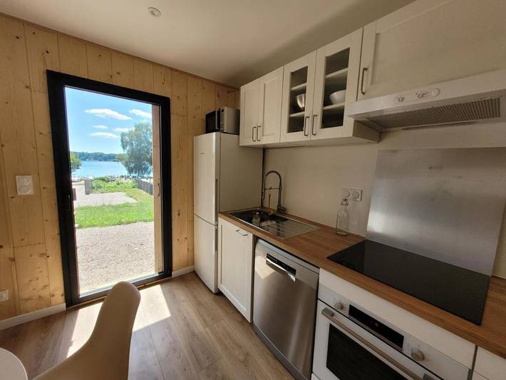 Location de vacances pour 7 personnes, avec vue ainsi que vue sur le lac et jardin dans Lac des Settons (Montsauche-les-Settons) - 3