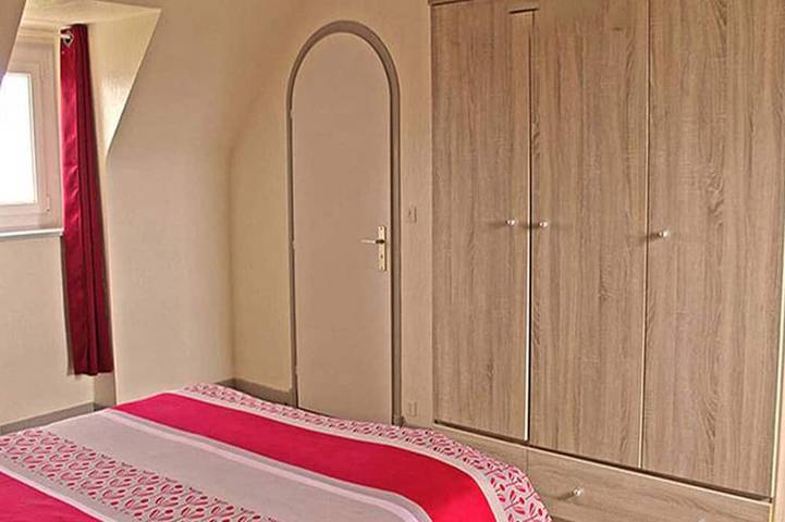 Gîte pour 5 personnes, avec jardin à Plouguiel - 3