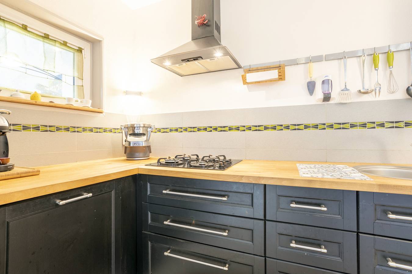 Casa de vacaciones 'Ty Heol À 800m De La Plage' con terraza privada, jardín compartido y Wi-Fi in Kerlaz, Châteaulin und Umgebung