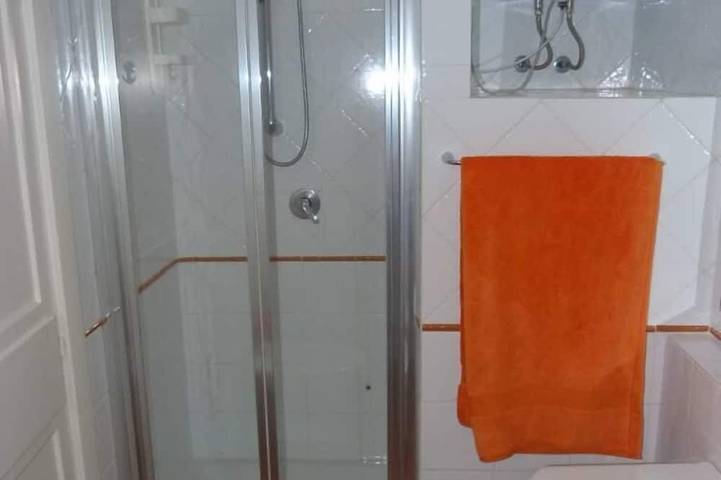 Appartamento intero, Splendido appartamento seminterrato a 50 passi dal mare. in Cala Caterina, Villasimius