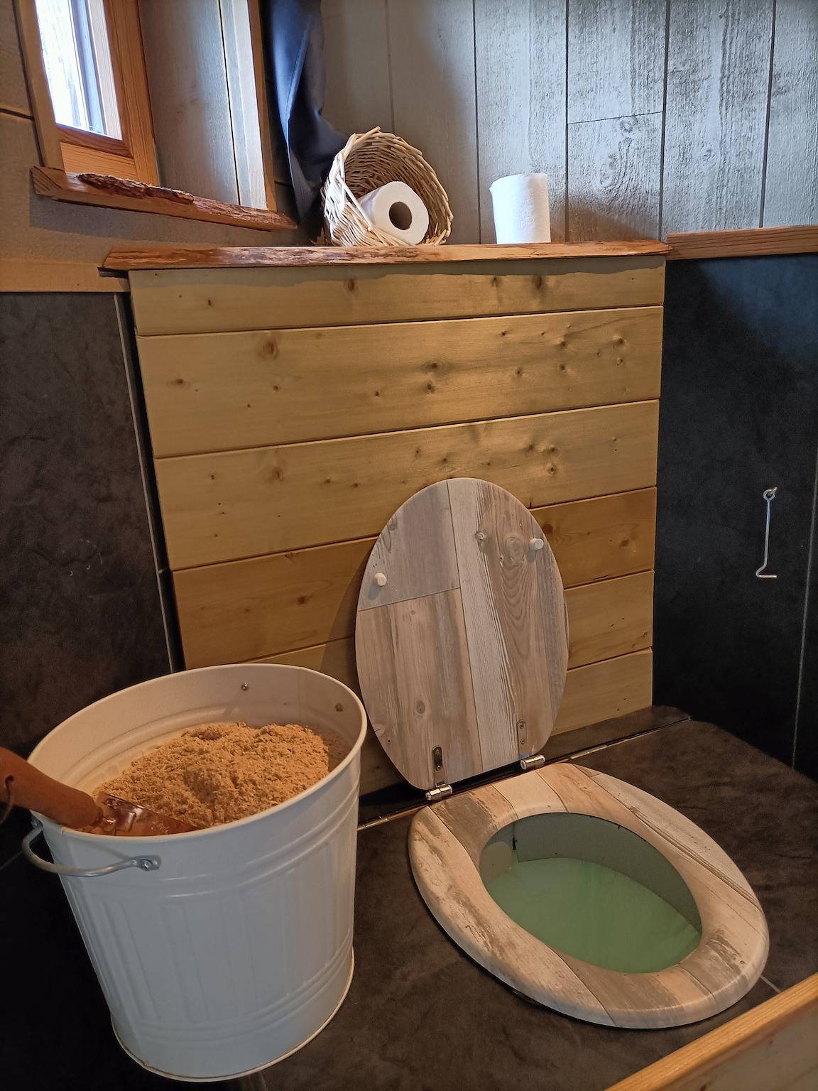 Cabane 'Robin Hood' met privéterras en Scandinavisch bad, foto 15