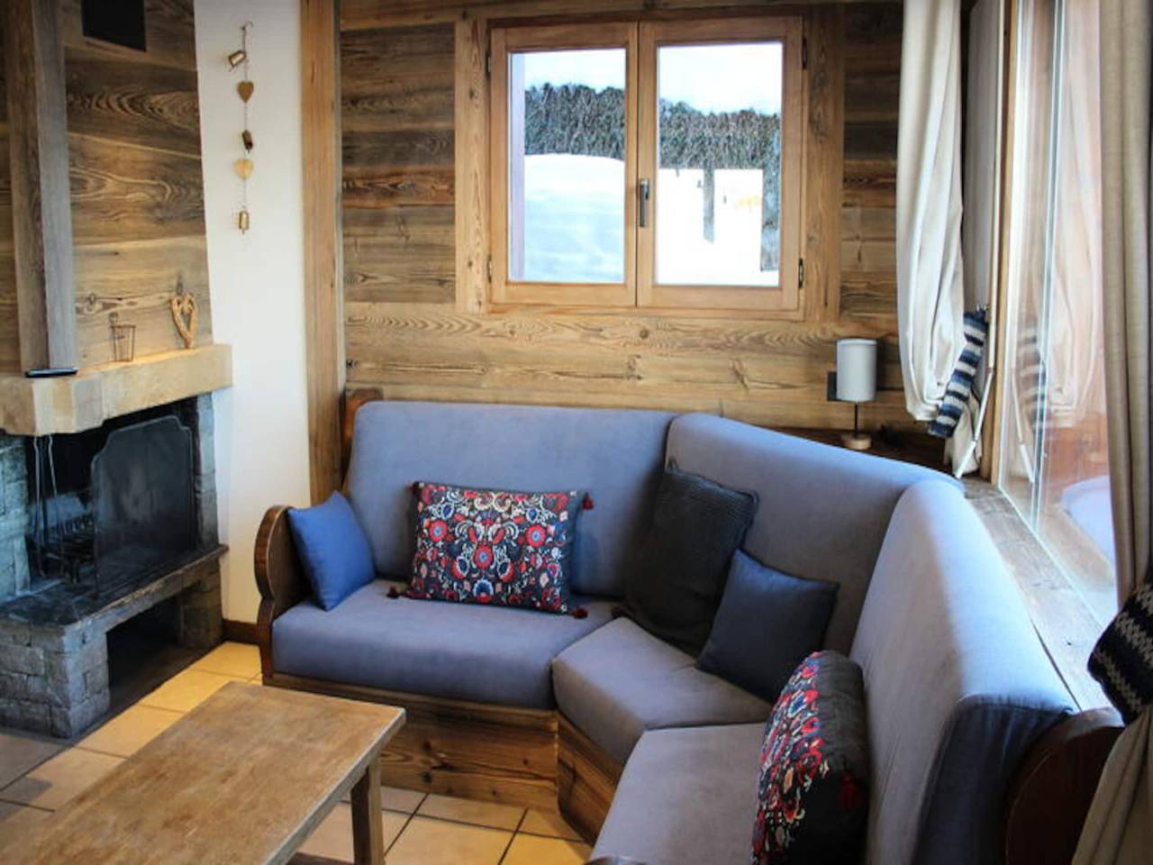 Entire apartment, Apartment in Le Chinaillon near Ski Slopes in Le Grand-Bornand, Annecy region