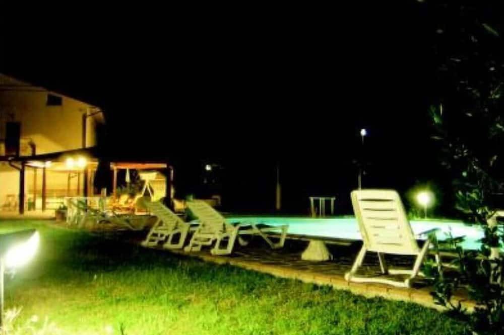 Villa del Duca uw landhuis in Castiglione del Lago, Trasimeense Meer