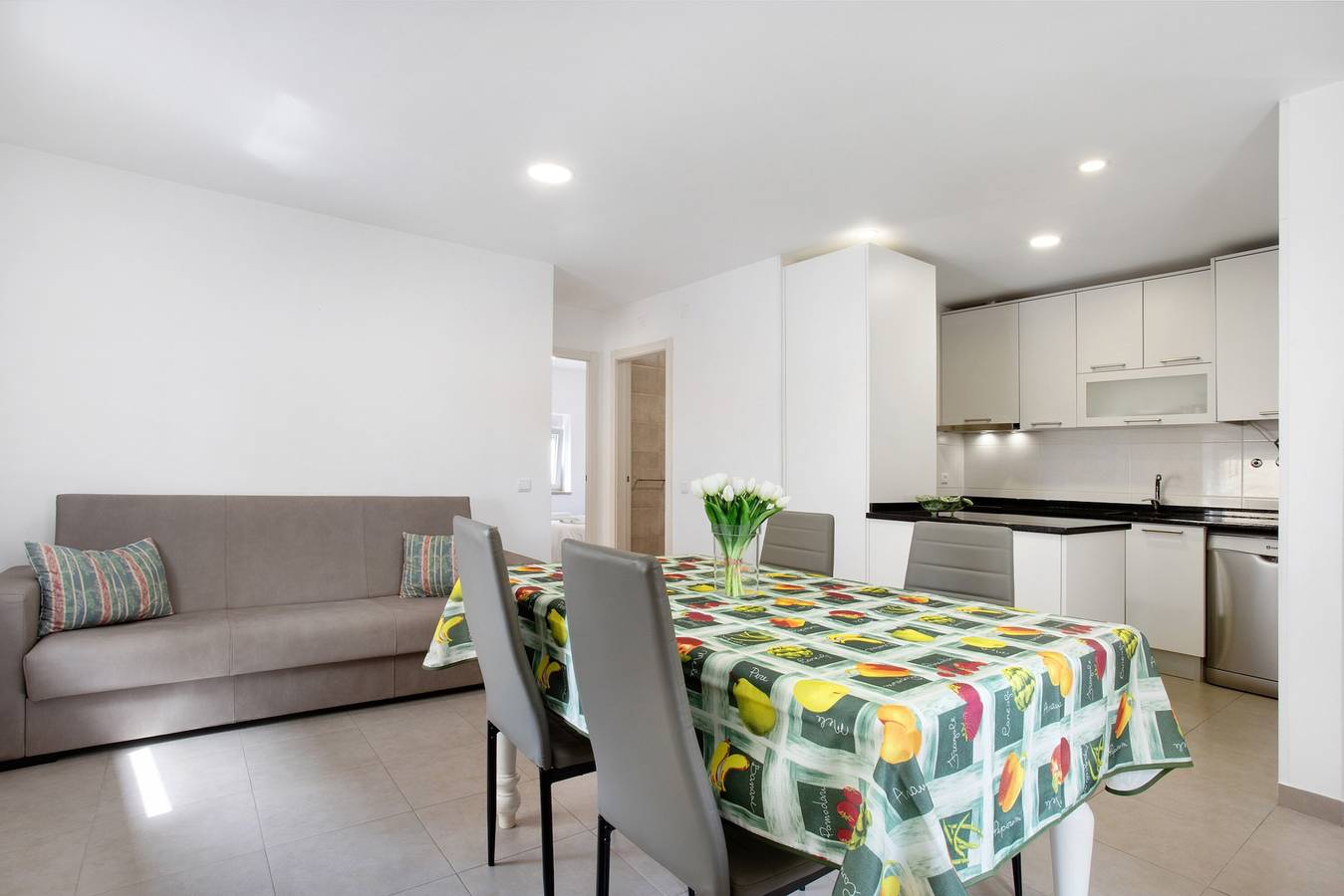Ferienhaus 'Casa Ribeiro' mit Balkon und Wlan in Praia de São Martinho do Porto, São Martinho do Porto