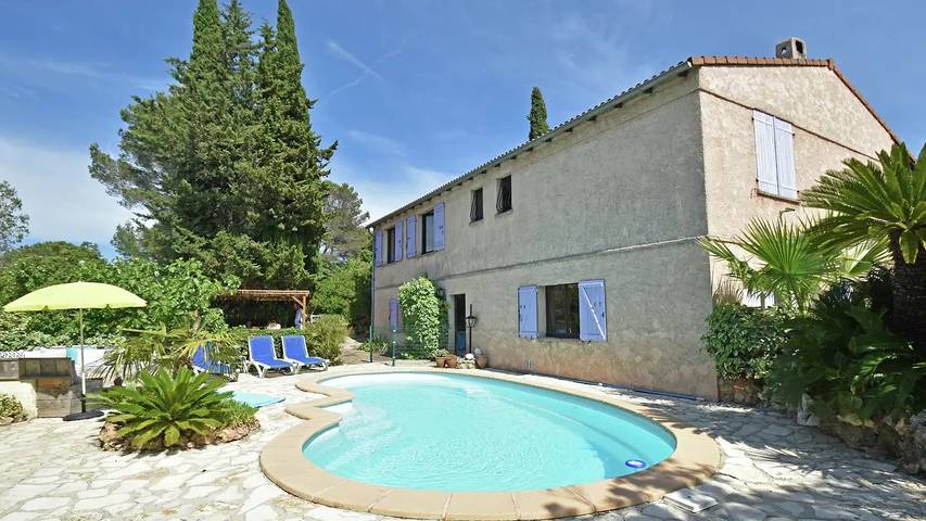Villa pour 7 personnes, avec jardin et piscine à Fréjus