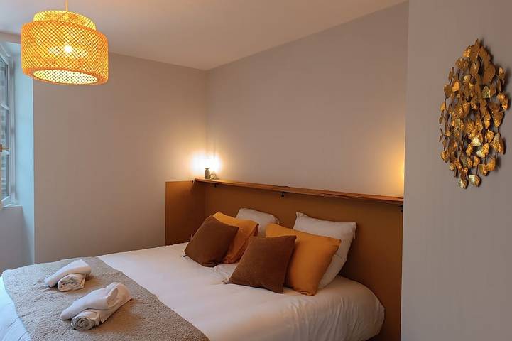 Location de vacances pour 14 personnes, avec terrasse ainsi que jardin et piscine, animaux acceptés à Sévignacq-Meyracq - 4