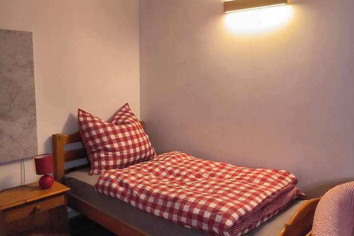 Location de vacances pour 9 personnes, avec terrasse et jardin dans Jussarupt - 2