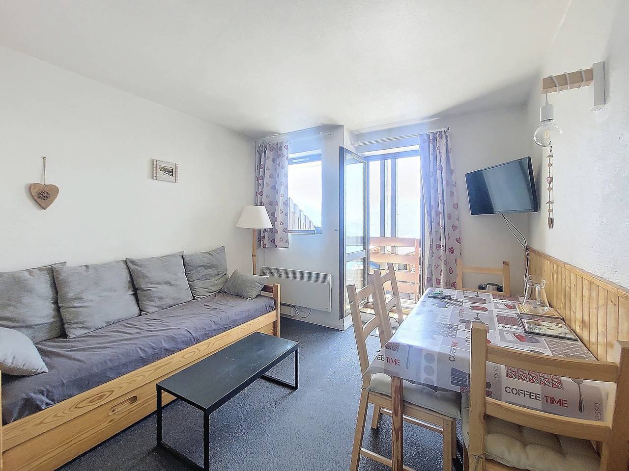 Ganzes Studio, Komfortables Studio für 5 Pers. in Pistennähe mit Balkon in La Rosière, Montvalezan