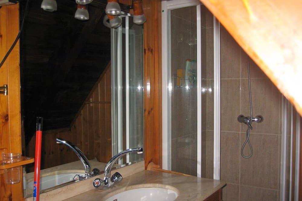 Appartement entier, Peace and Tranquility in Eriste, Sahún