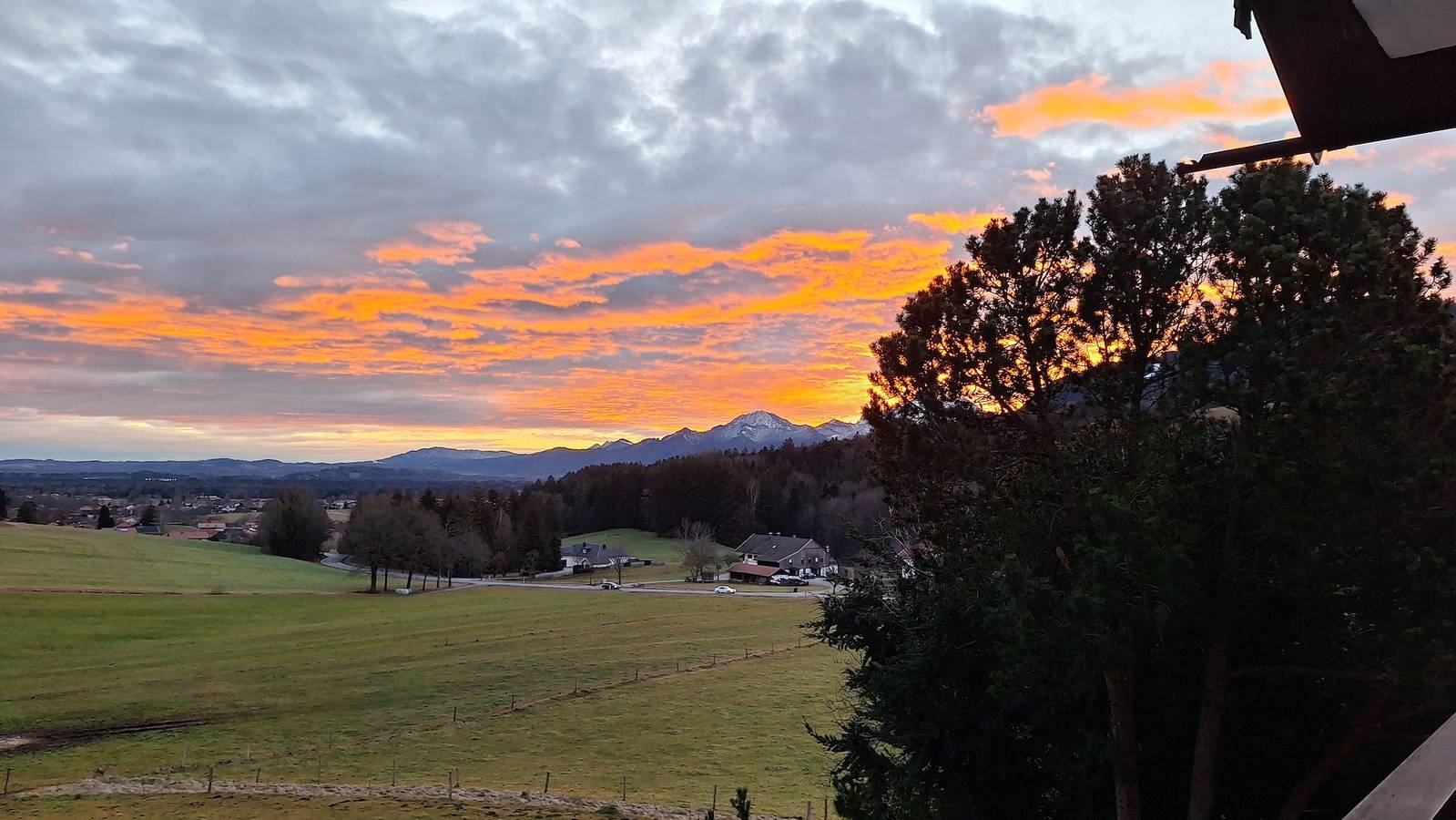 Prassberger Urlaub auf dem Bauernhof - Ferienwohnung 2 für 2-3 Personen, 45 qm, mit Balkon in Bernau am Chiemsee, Chiemsee