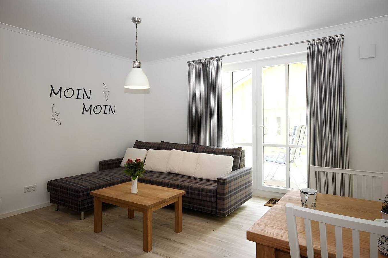 Entire apartment, Modern apartment with terrace, garden view and Wi-Fi near the beach in Nienhagen in Nienhagen, Rostock and Surroundings