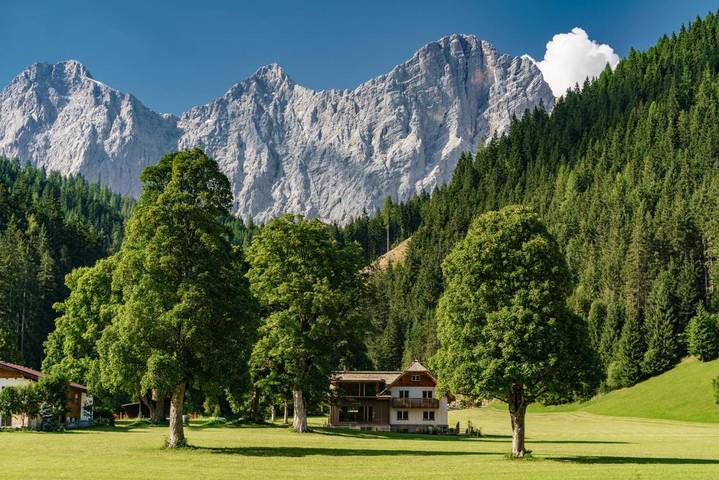 Ferienhaus für 10 Personen, mit Sauna und Ausblick sowie Garten