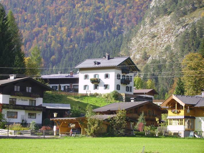 Ganze Ferienwohnung, Apartment/2 Schlafräume/Bad, Wc in Loferer und Leoganger Steinberge, Lofer