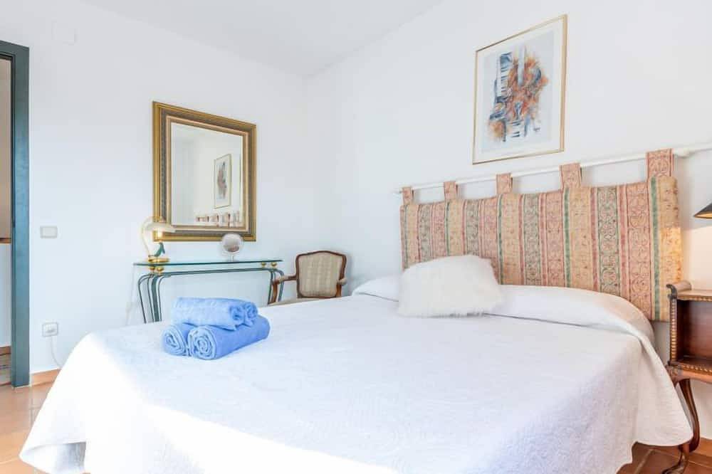 Acacies by Interhome in Navata, Alt Empordà