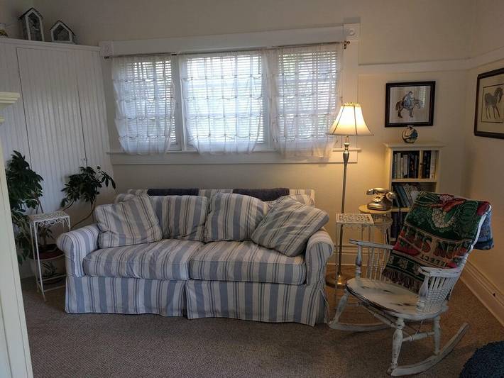 Vacation rental for 4 people, with yard in Manitou Springs