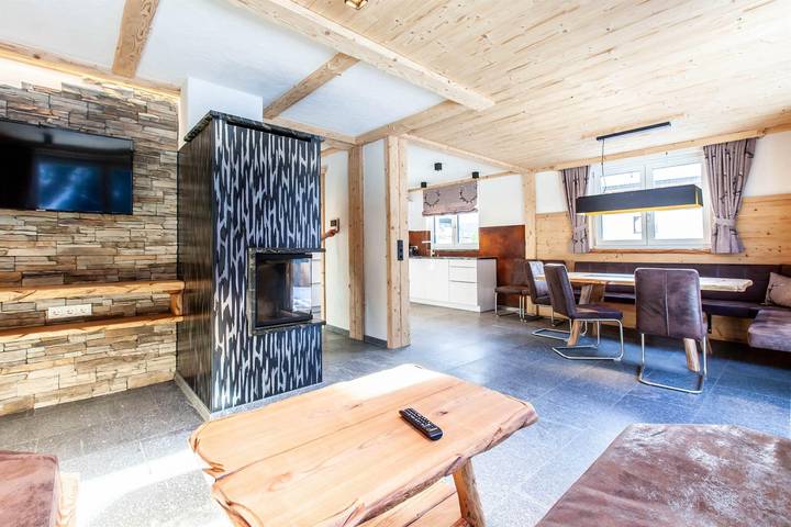 Geheel vakantieappartement, Vakantiehuis, bad, Wc, 3 slaapkamers in Gaschurn, Gaschurn en omgeving