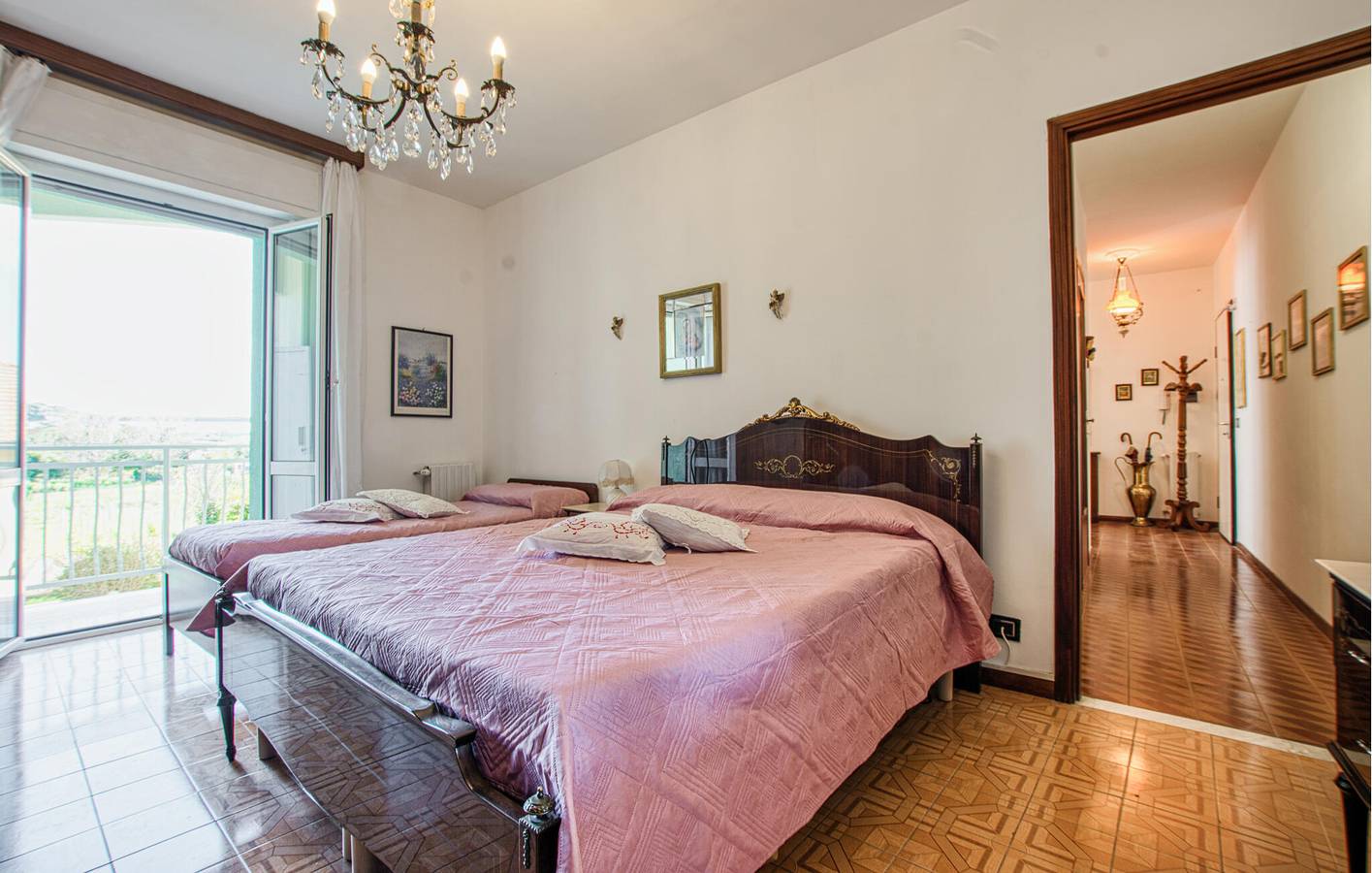 Apartamento vacacional entero, Acogedor apartamento cerca de la playa con terraza y aparcamiento in San Salvatore, Cogorno